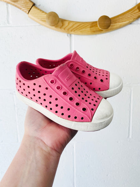 Fuchsia Jefferson Shoes, size 7 (C7)
