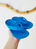 Turquoise Molded Flip Flops, size 8 (C8)