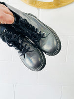 Holographic Boots, size 13.5 (31)