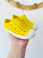 Yellow Jefferson Shoes, size 7 (C7)