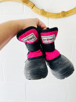 Pink + Black Scout Winter Boots, size 5