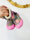 Bogs Floral Snow Boots, size 8