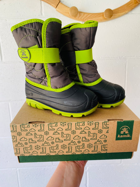Charcoal + Neon Snowbug Boots, size 10 (27)