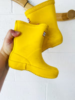 Yellow Rain Boots, size 5